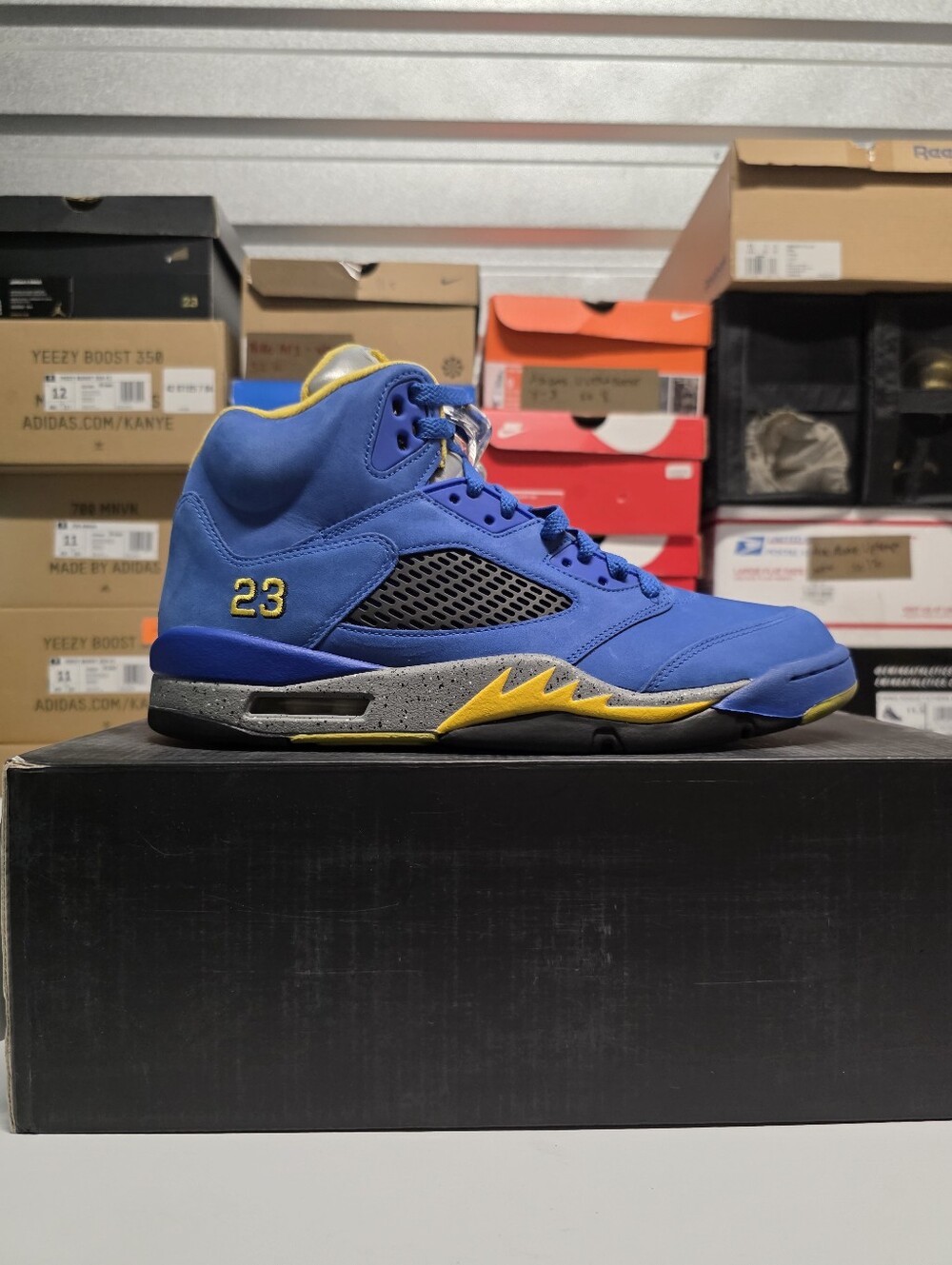 Jordan Air Jordan 5 Retro Laney CD2720-400